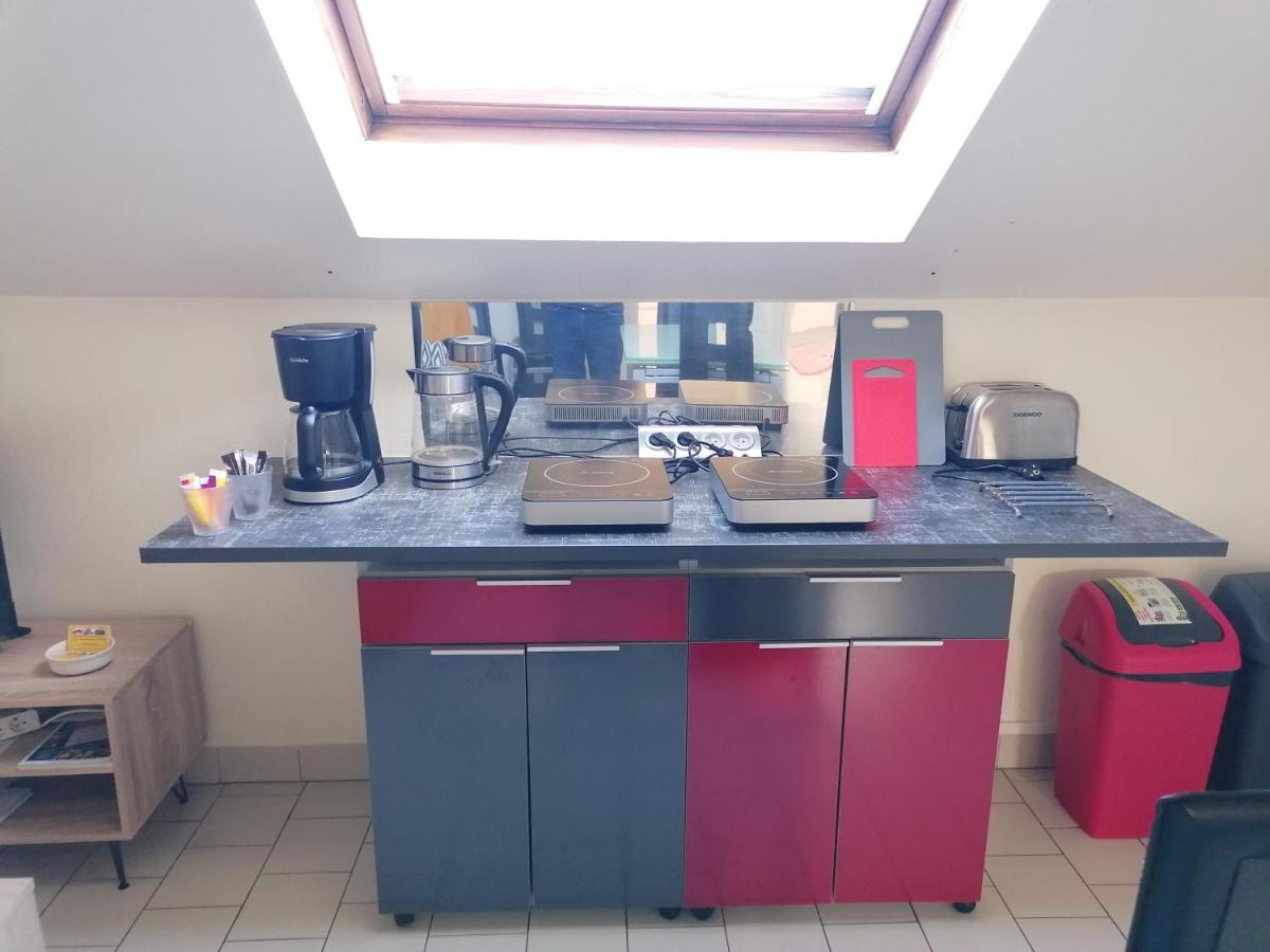 Appartement Climatise Avec Parking Prive A Doue La Fontaine Exteriör bild